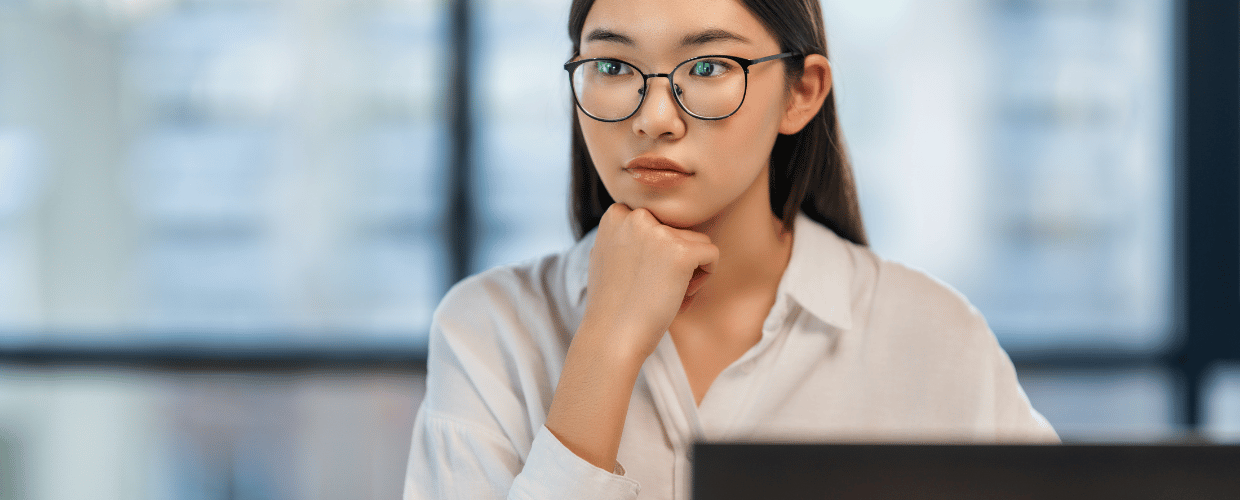 indonesian-woman-thinking