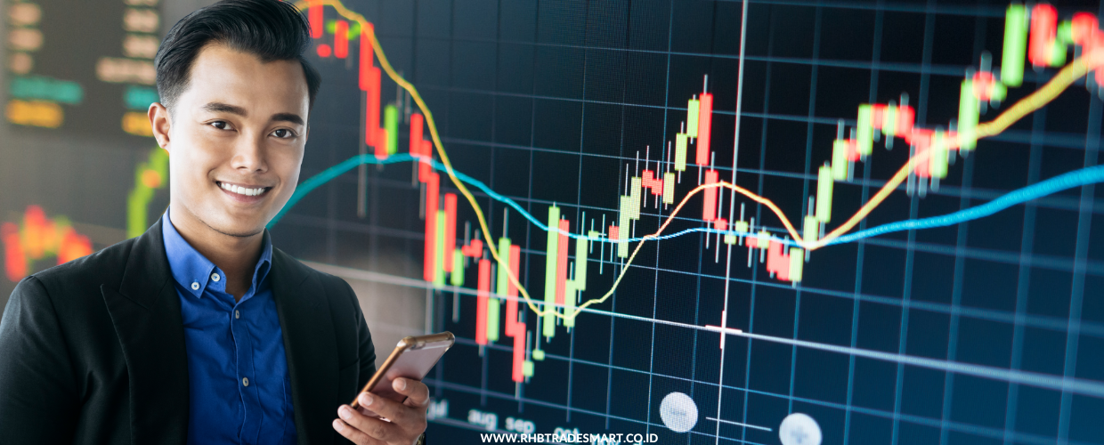 indonesian-man-on-stocks